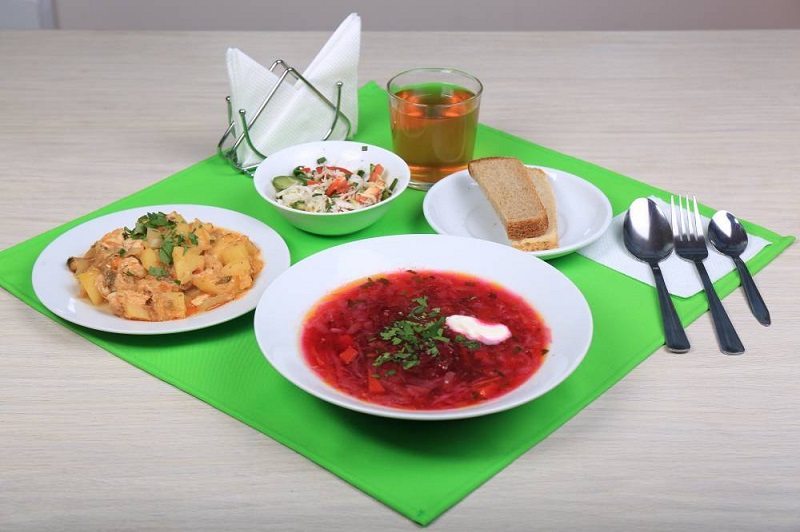 Питание учащимся льготной категории.